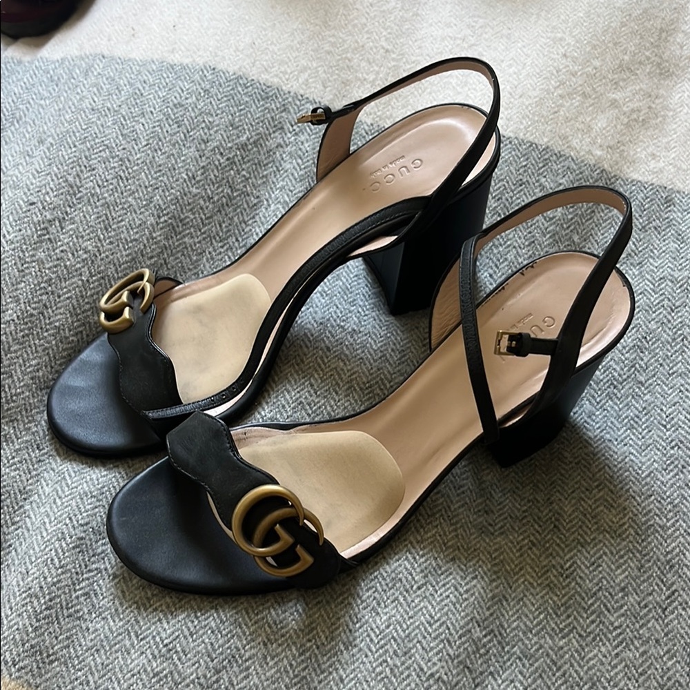 Gucci Black Leather Block Heel Slingback Sandals with Gold Logo Accent